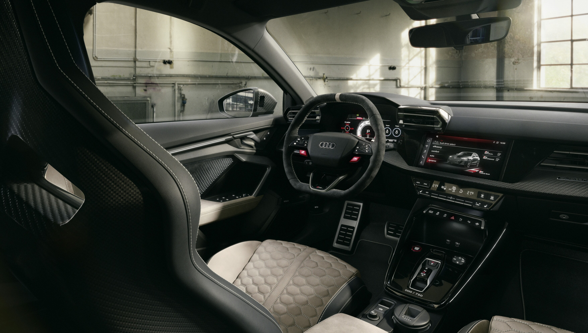 SMALL_A260329_medium